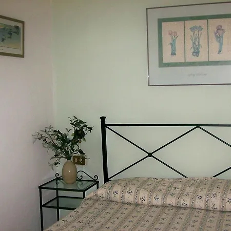 Casa Girasole Bed & Breakfast *